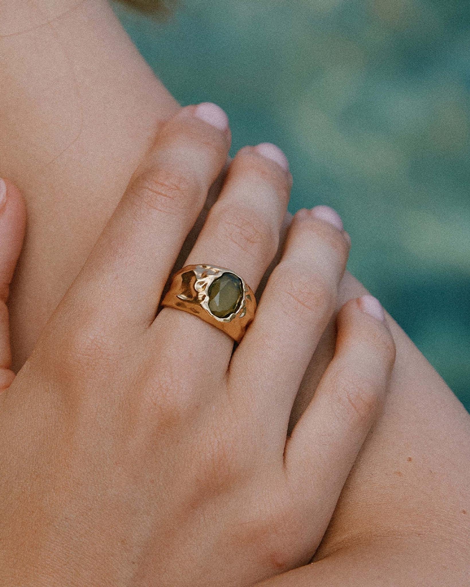 Anillo Carmen Verde Oscuro
