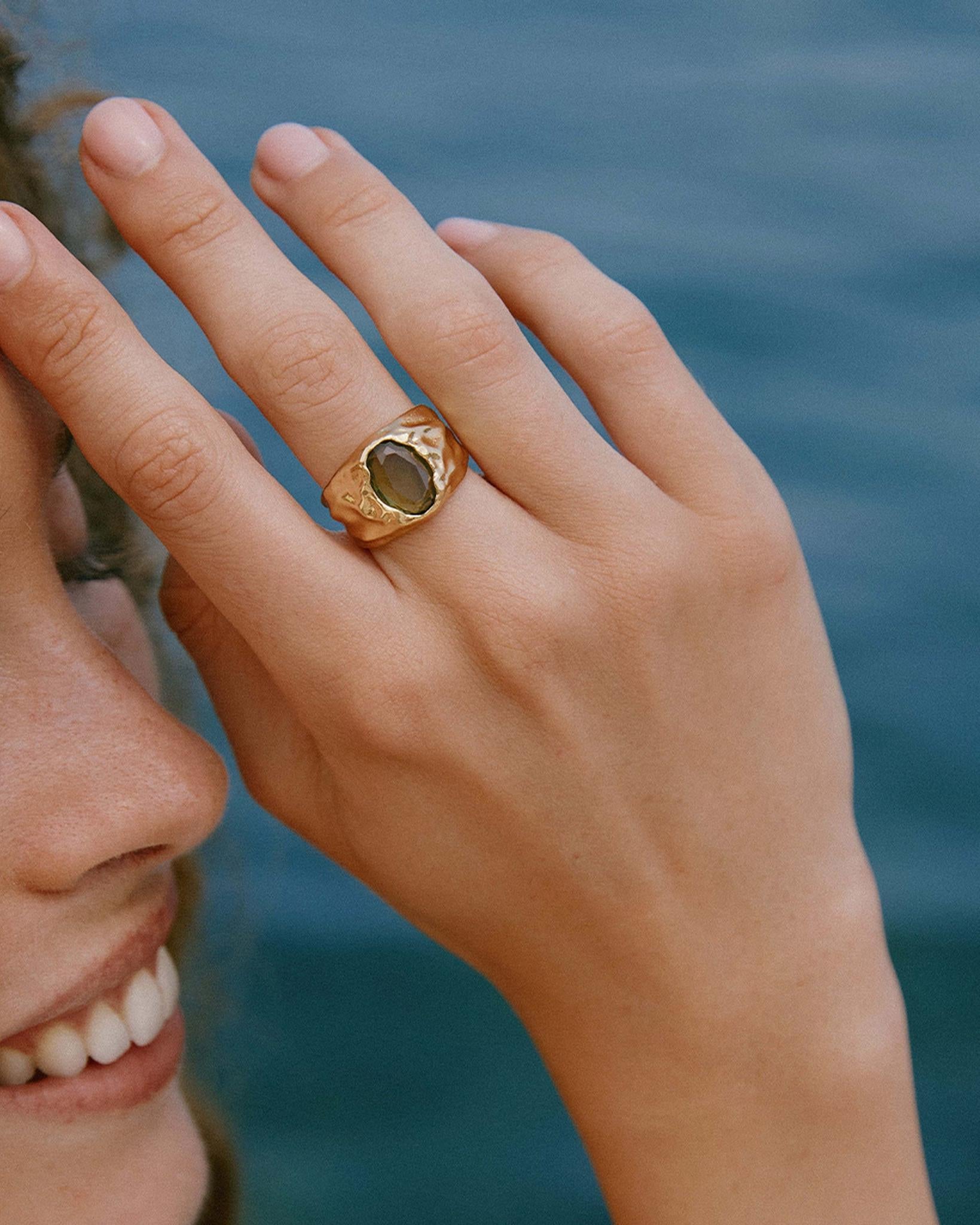 Anillo Carmen Verde Oscuro