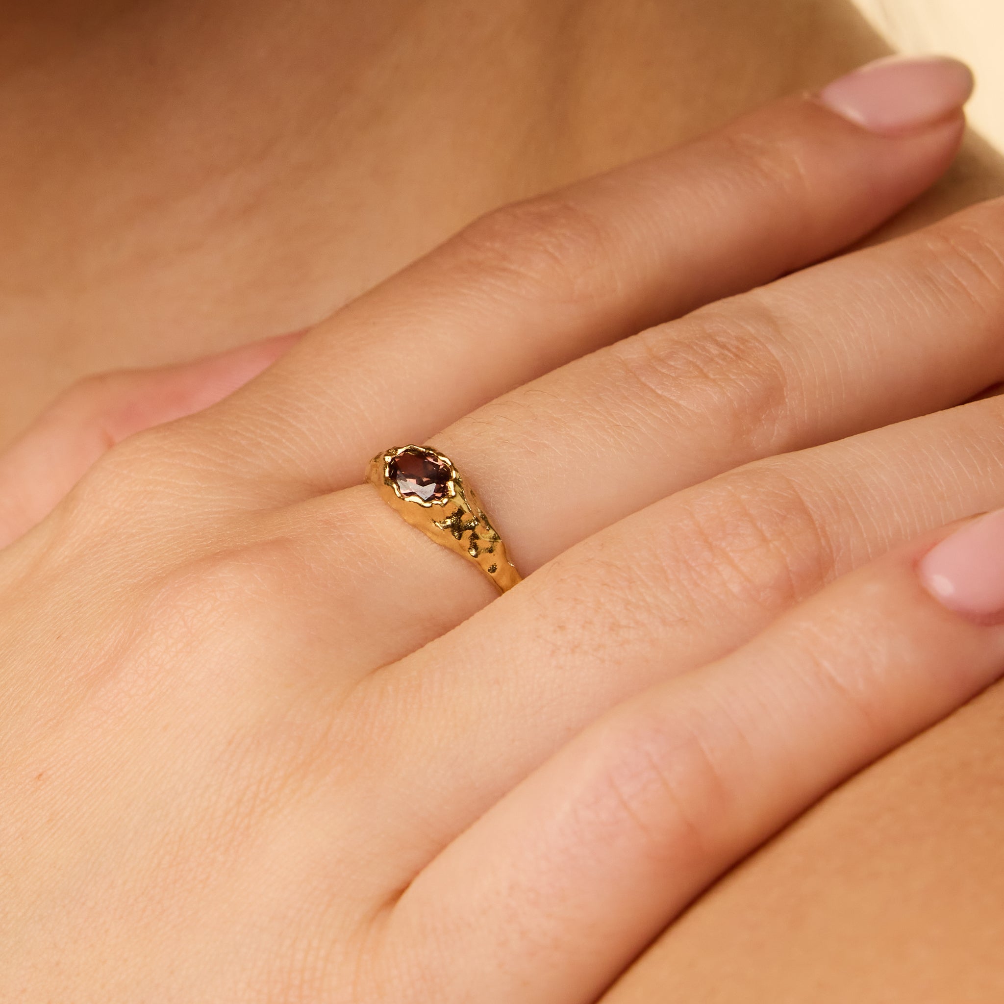 Mini Anello Maria Marrone