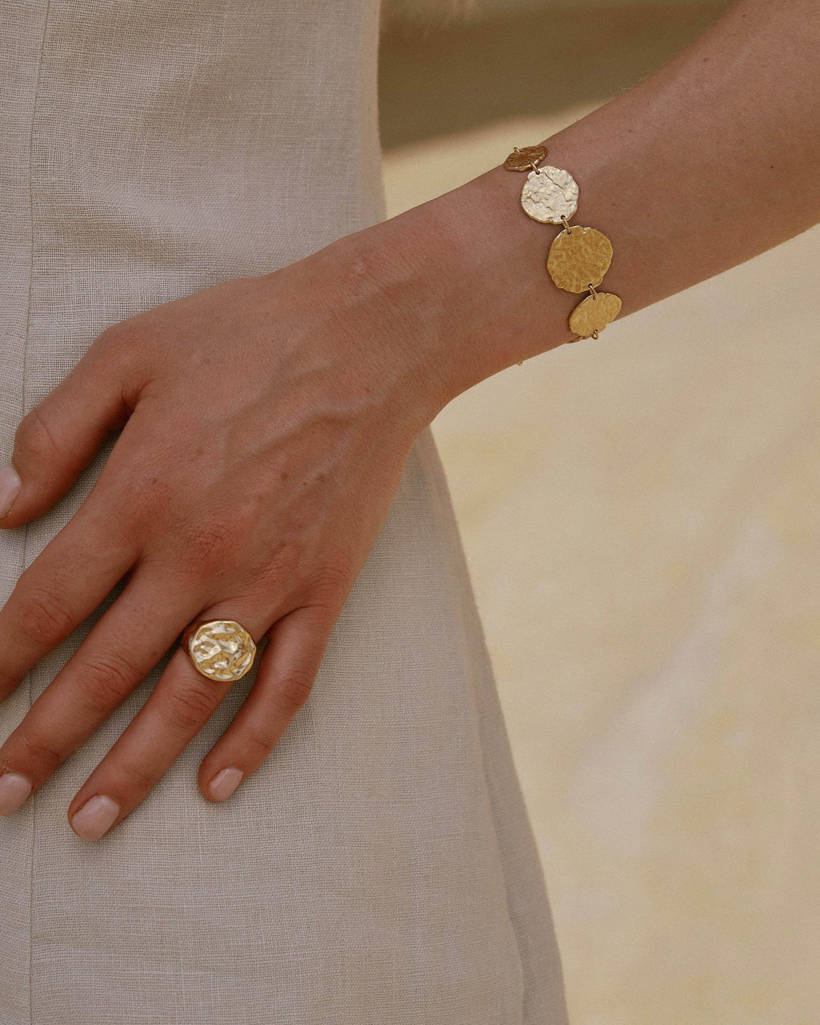 Antonia Ring