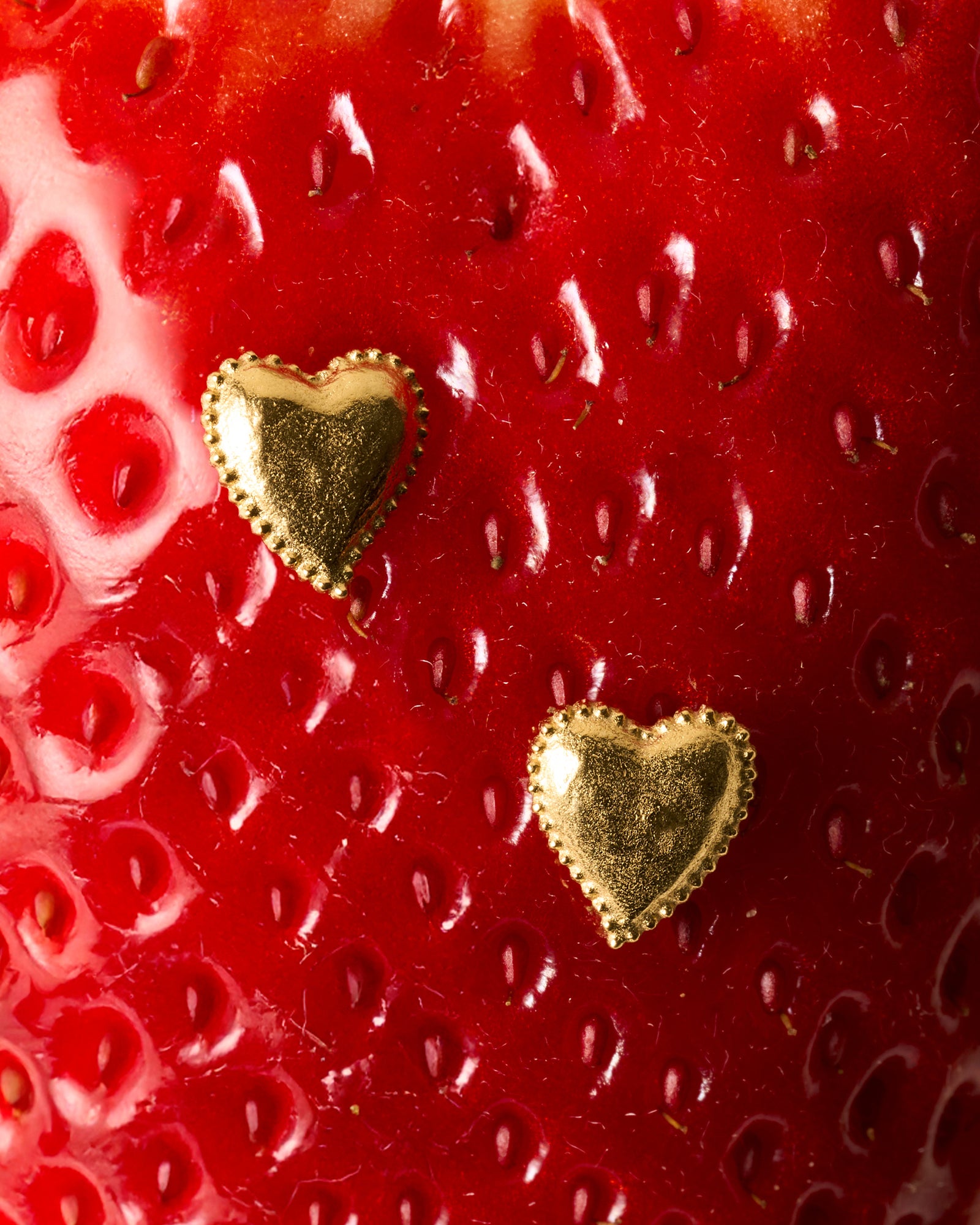 Amori Stud Earrings