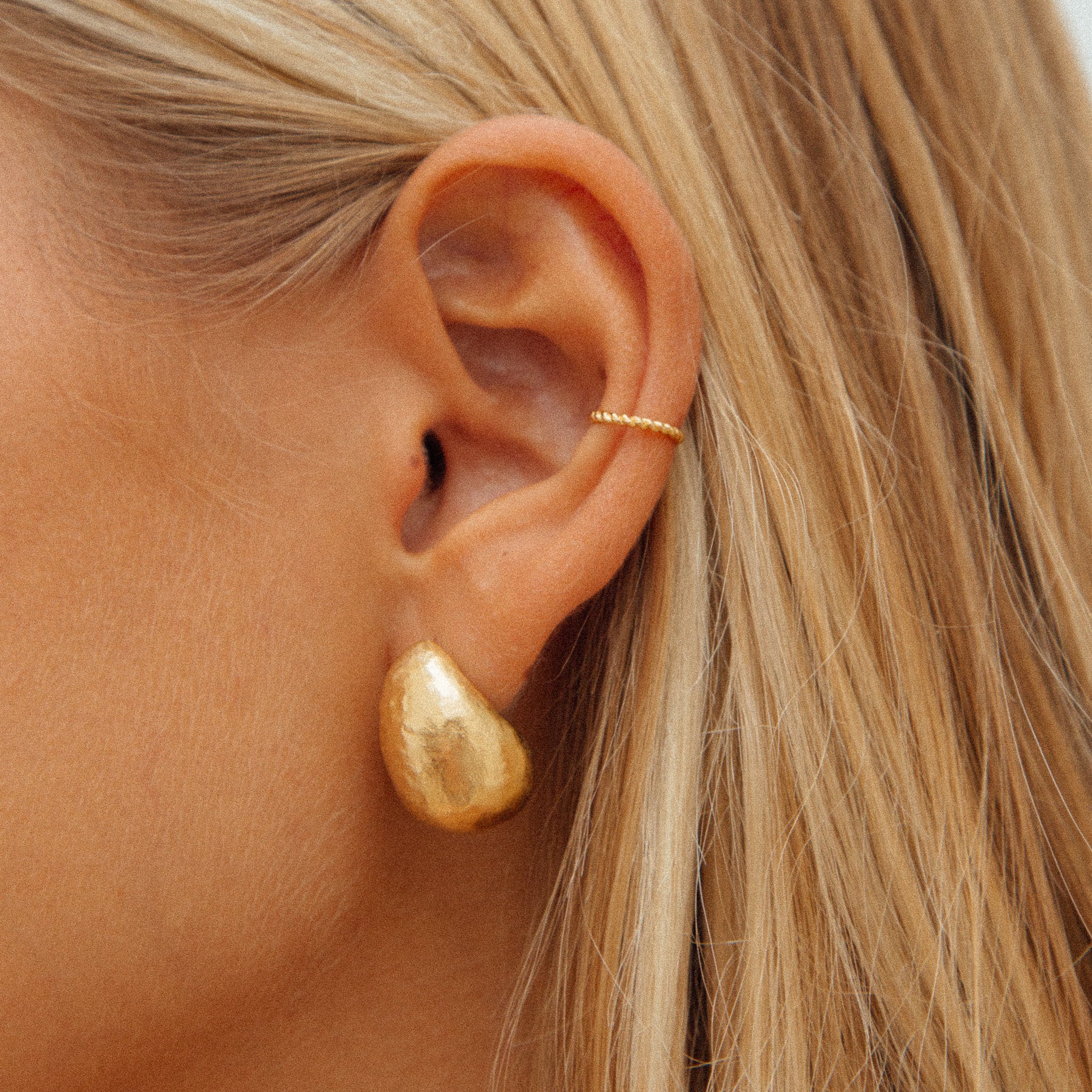 Mirada Earcuff