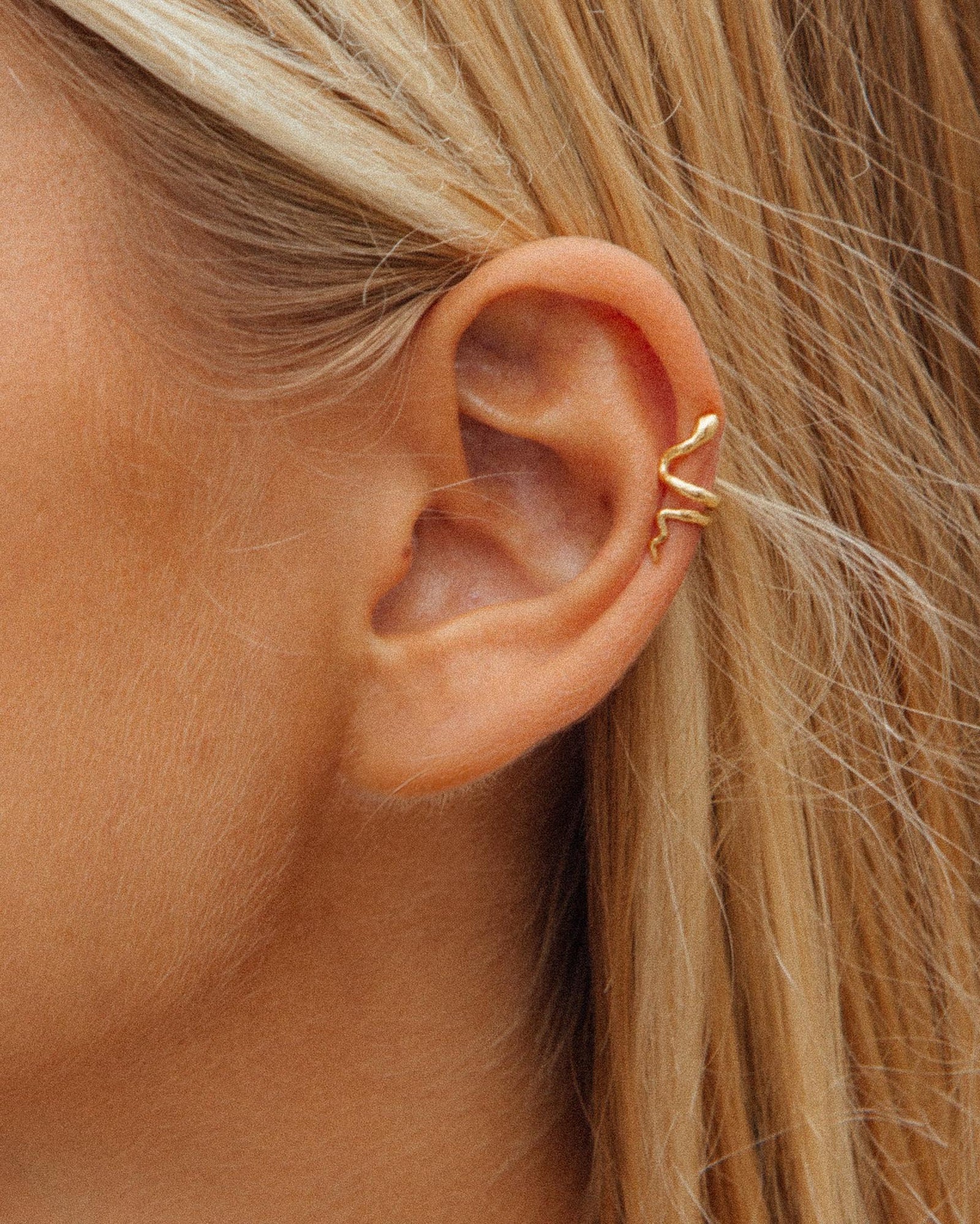 Talaia ear cuff
