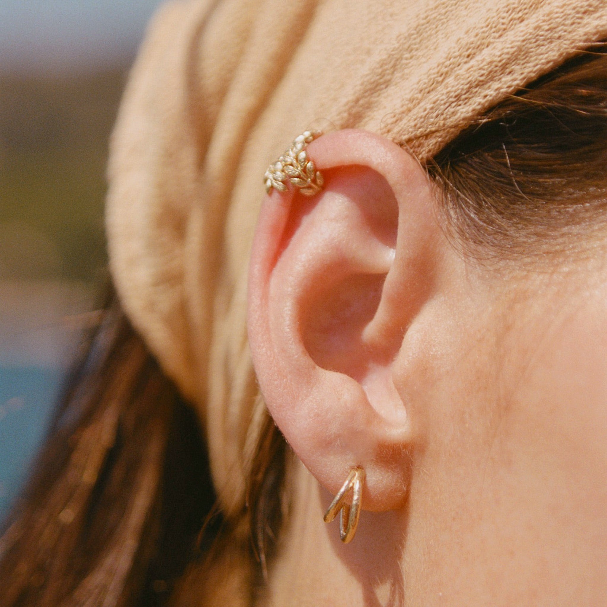 Laurea ear cuff