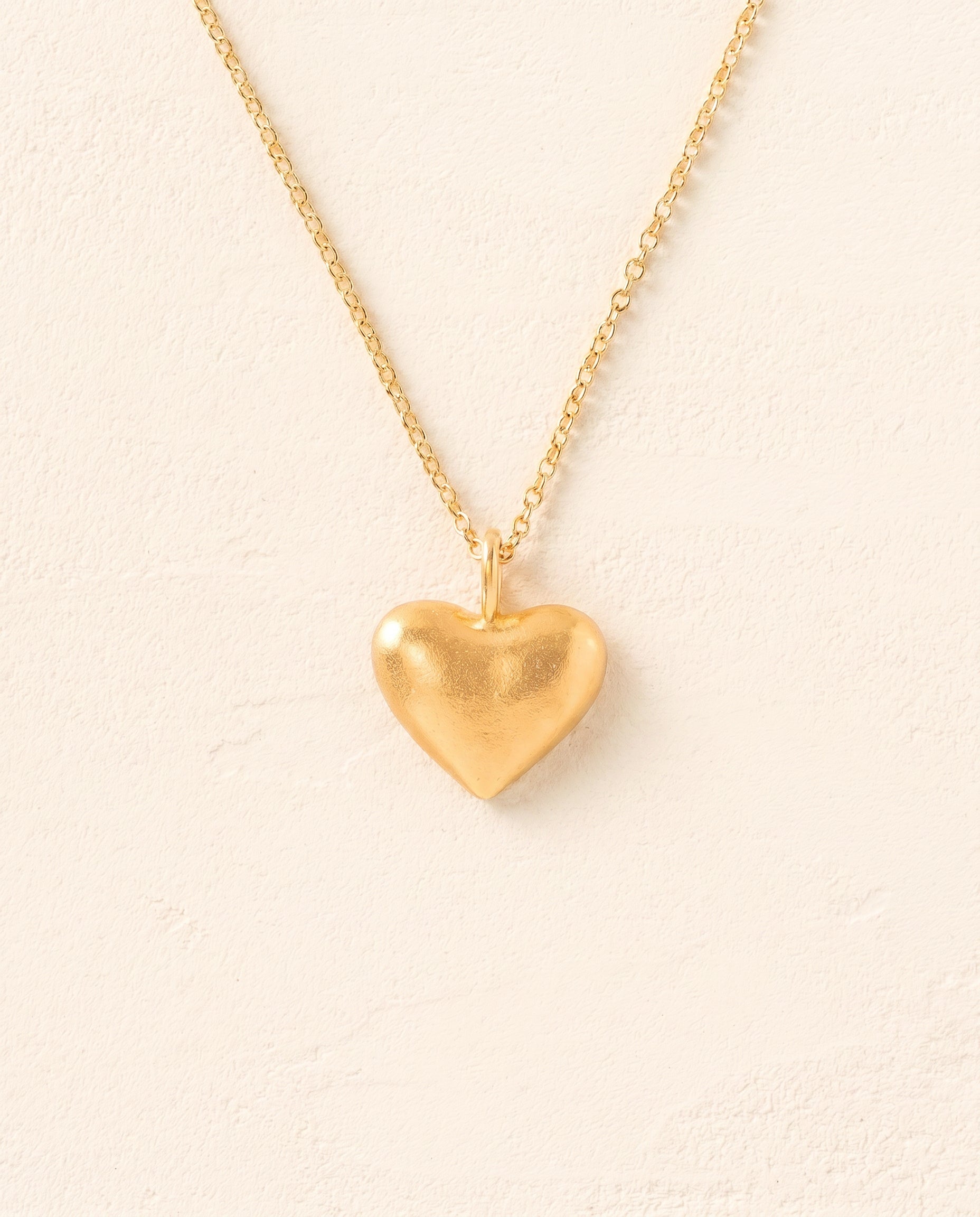 Collier Leona